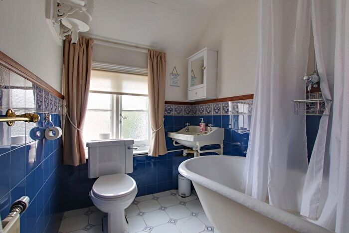 4 Bedroom Detached House For Sale In Swan Green, Emery Down, Lyndhurst, SO43