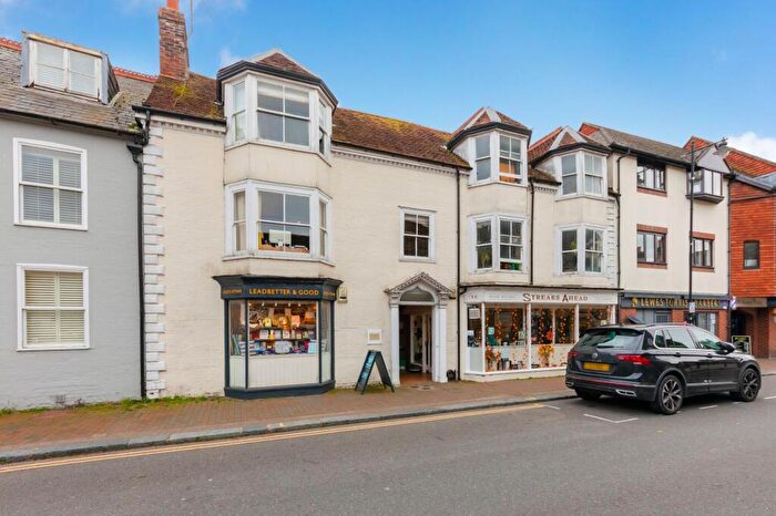 3 Bedroom Apartment For Sale In Cliffe High Street, Lewes, BN7