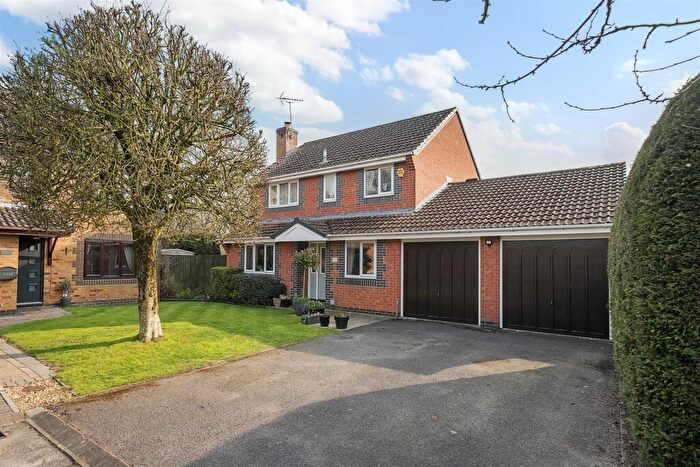 4 Bedroom Detached House For Sale In Payne Close, Chippenham, SN15