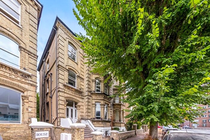 1 Bedroom Flat For Sale In Salisbury Road, Hove, BN3