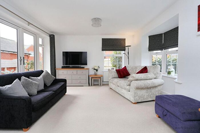 4 Bedroom Detached House For Sale In Horders View, Swanmore, SO32