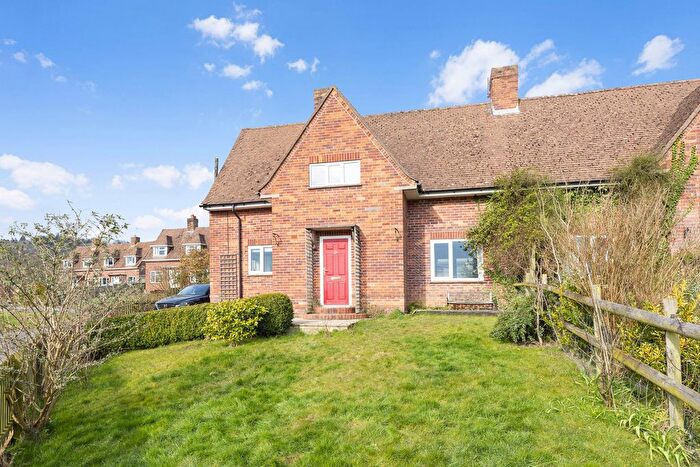 3 Bedroom Semi-Detached House For Sale In Cherry Orchard, Shaftesbury, SP7