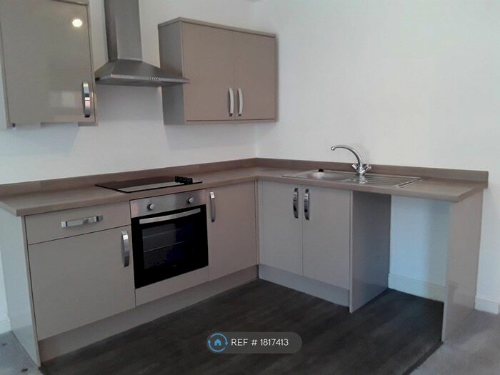 Studio To Rent In High Street, Edwinstowe, Mansfield, NG21