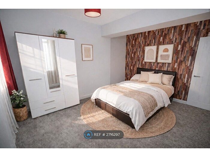 6 Bedroom Semi-Detached House To Rent In Heath Hill Avenue, Brighton, BN2