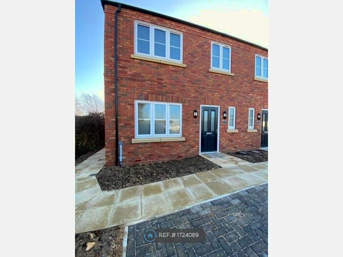 3 Bedroom Semi-Detached House To Rent In Zabir Close, Deeping St. Nicholas, Spalding, PE11