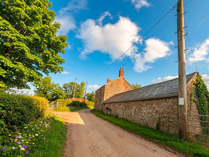 4 Bedroom Country House For Sale In Wernrheolydd, Usk, NP15