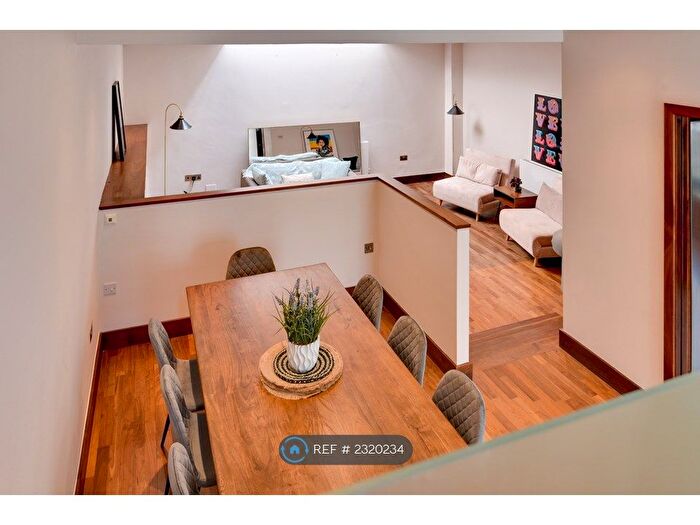 3 Bedroom Semi-Detached House To Rent In Rock Grove, Brighton, BN2