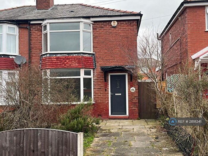 3 Bedroom Semi Detached House To Rent In Chaucer Avenue, Manchester, M43