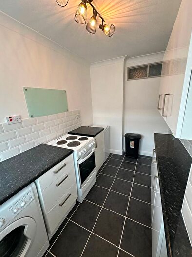 1 Bedroom Flat To Rent In Sommerville Close, Faversham, ME13