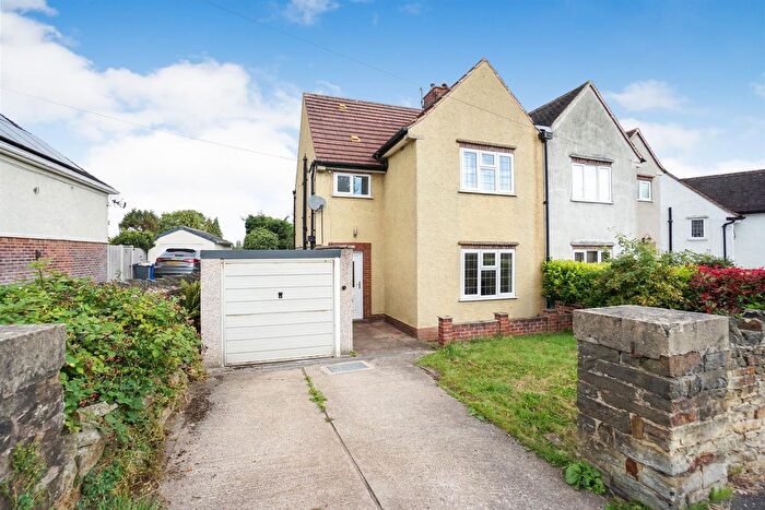 3 Bedroom Semi-Detached House For Sale In Walgrove Road, Chesterfield, S40