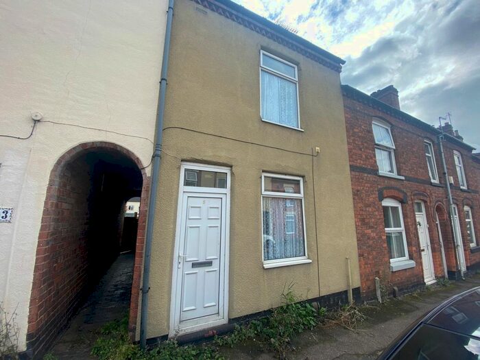 Houses for sale in Tamworth, Staffordshire