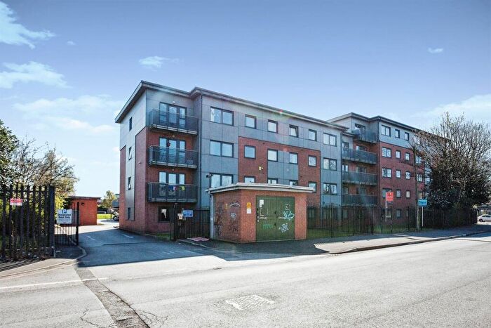 2 Bedroom Flat To Rent In Linen Quarter, M15