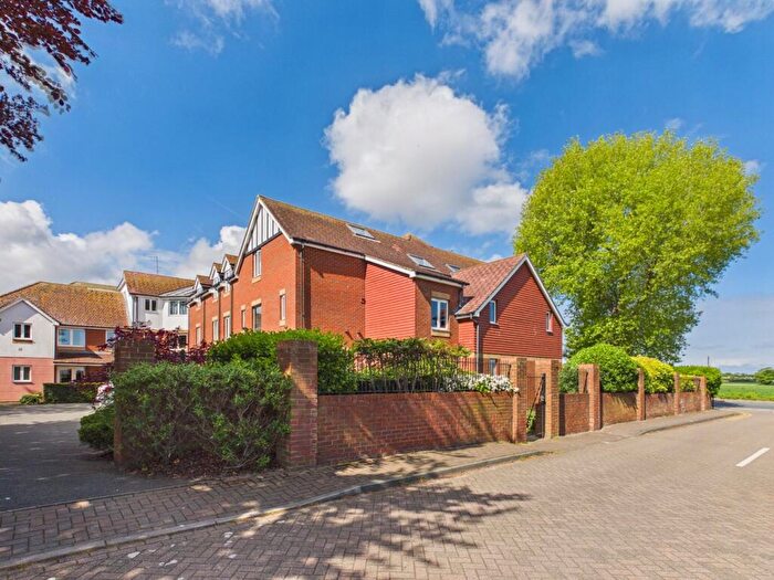 1 Bedroom Flat For Sale In Wealdhurst Park, Dickens Lodge, Flat, Broadstairs, CT10