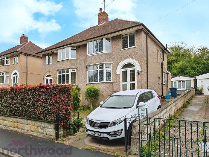 3 Bedroom Semi-detached House For Sale In Lye Valley, Oxford, OX3