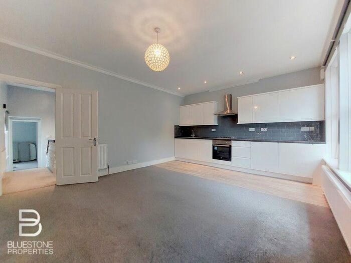 2 Bedroom Flat To Rent In Melbourne Road, Wallington, SM6