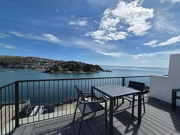 2 Bedroom Apartment For Sale In Tower Park, Fowey, PL23