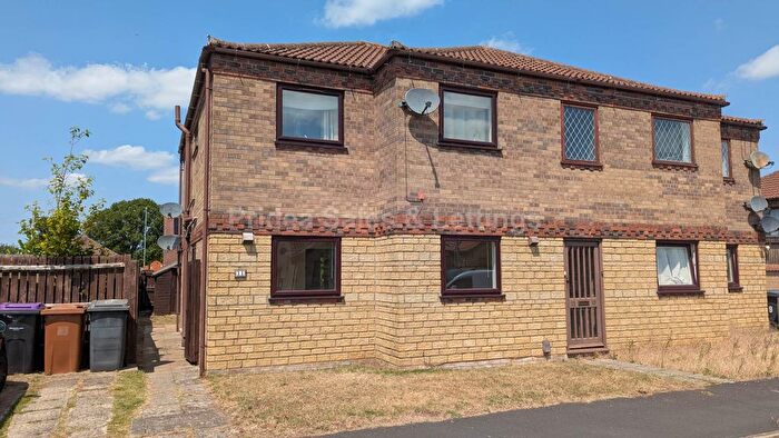 2 Bedroom Flat To Rent In Malvern Close, North Hykeham. Lincoln, LN6