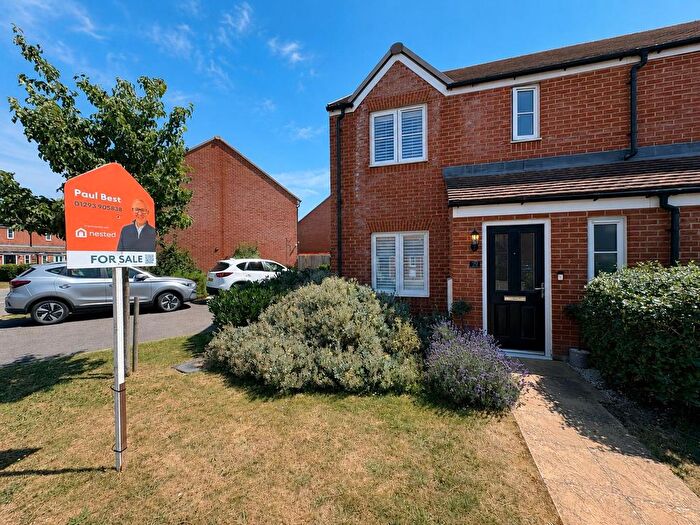 3 Bedroom Semi-Detached House For Sale In Harmony Road, Horley, RH6