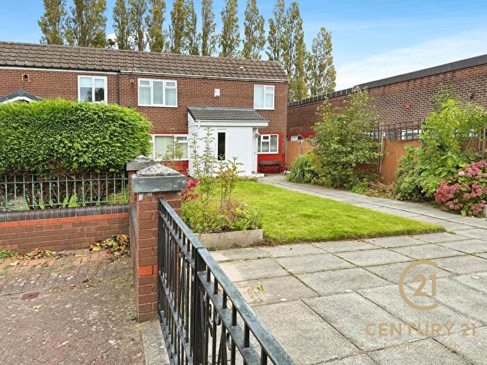 3 Bedroom End Of Terrace House For Sale In Acres Close, Belle Vale, Liverpool, L25