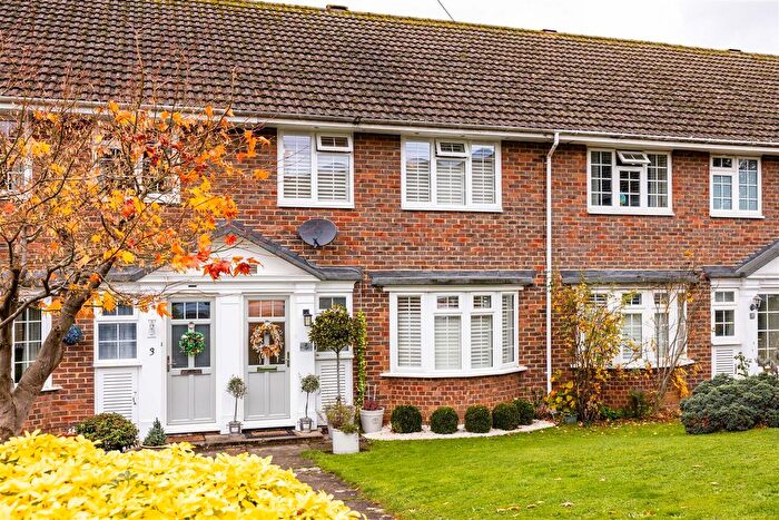 3 Bedroom Terraced House For Sale In Yeats Close, Redhill, RH1