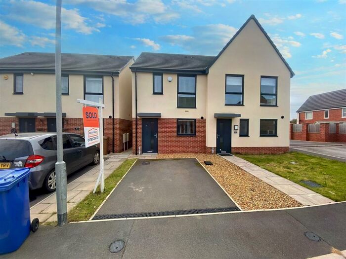 2 Bedroom Semi-Detached House To Rent In John Wyatt Close, Bucknall Grange, Stoke-On-Trent, ST2