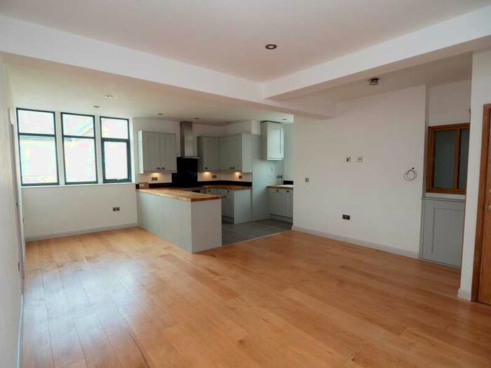 2 Bedroom Apartment To Rent In Union Road, New Mills, High Peak, Derbyshire, SK22