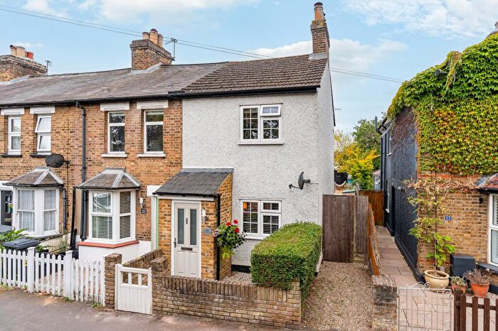 2 Bedroom End Of Terrace House For Sale In Old Highway, Hoddesdon, EN11