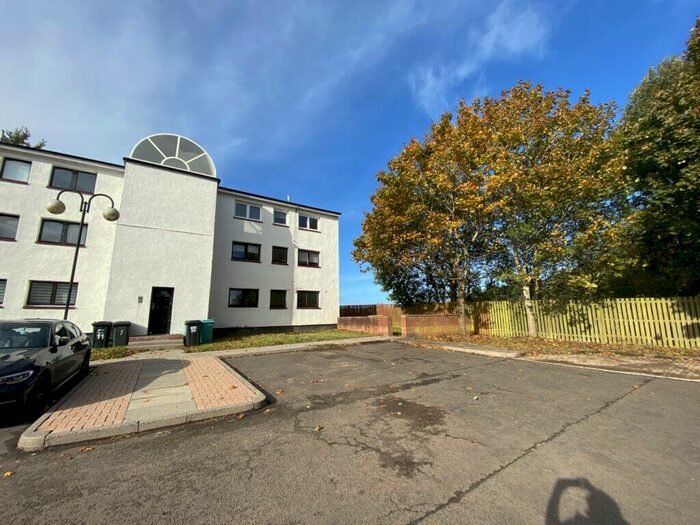 2 Bedroom Flat To Rent In Fiddoch Court, Newmains, Wishaw, ML2
