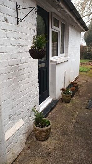 Studio To Rent In Houghton, Rookery Road, Staines-Upon-Thames, Surrey, TW18