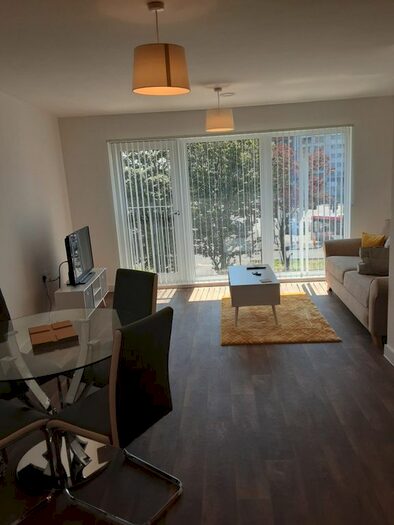 1 Bedroom Flat To Rent In Lexington Gardens, Birmingham, B15