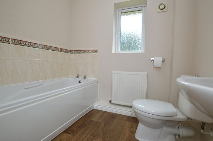 4 Bedroom Detached House For Sale In Niven Courtyard, Cheltenham, GL51