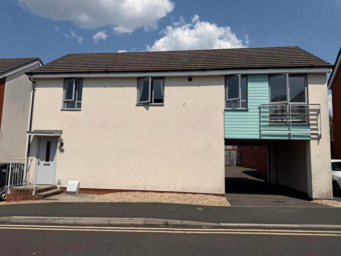 2 Bedroom Detached House To Rent In Great Copsie Way, Bristol, Gloucestershire, BS16