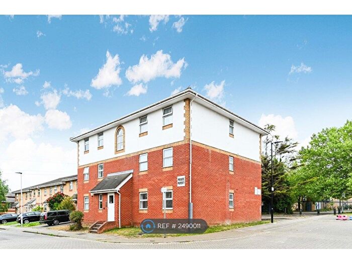 2 Bedroom Flat To Rent In Downings, London, E6