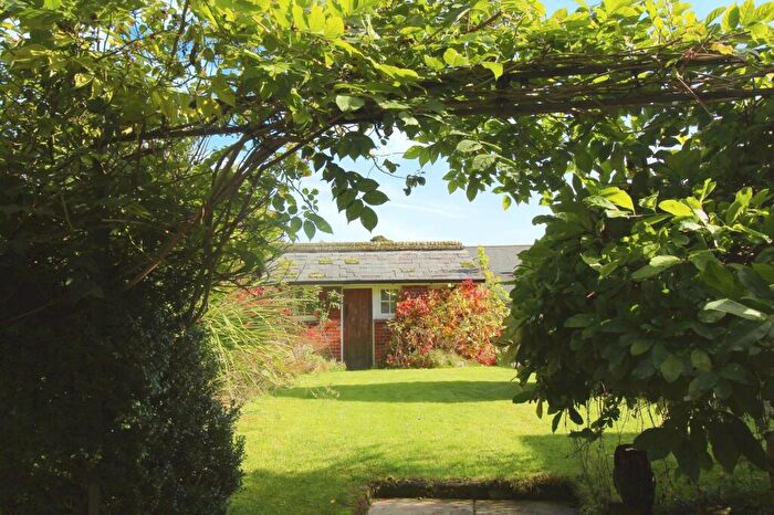 4 Bedroom Town House For Sale In Barn Street, Marlborough, SN8