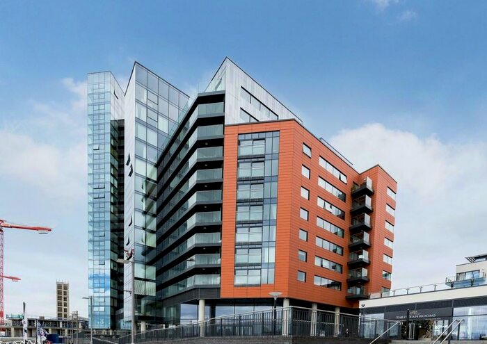 2 Bedroom Apartment To Rent In Ocean Village, Southampton, SO14