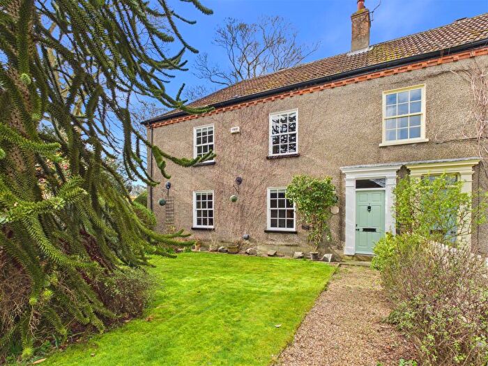 3 Bedroom Semi-Detached House For Sale In Cowgate, Welton, HU15