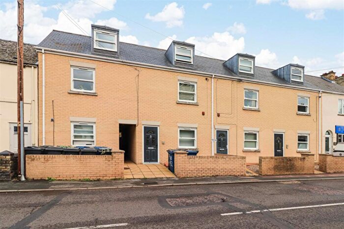 2 Bedroom Flat For Sale In Victoria Road, Cambridge, CB4