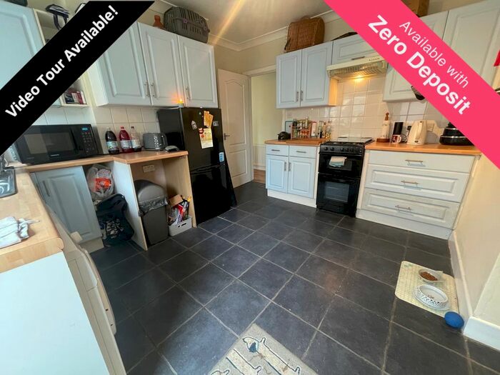 2 Bedroom Flat To Rent In Lytton Road, Bournemouth, BH1