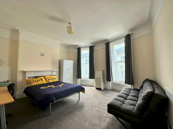 10 Bedroom Terraced House To Rent In St. Georges Terrace, Brighton, BN2