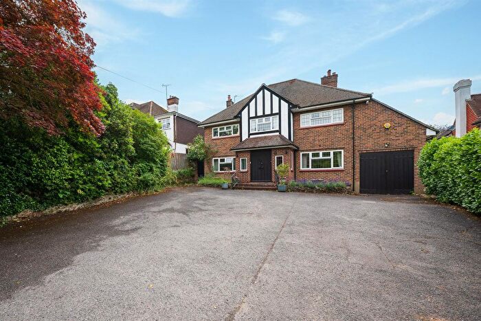 5 Bedroom Detached House To Rent In Oakhill Road, Sevenoaks, TN13