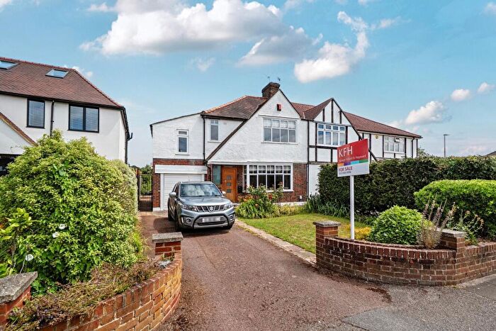 4 Bedroom Semi Detached House For Sale In South Hill Road, Bromley, BR2