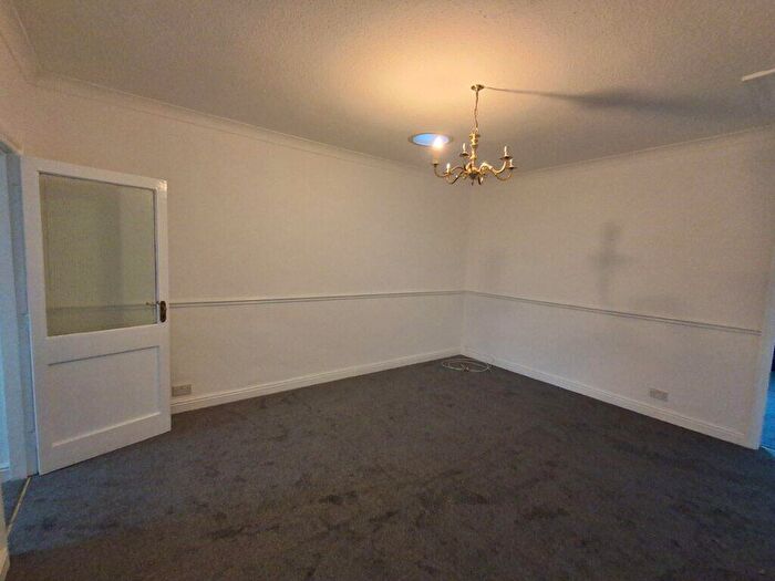 1 Bedroom Flat To Rent In Pershore Road, Cotteridge, Birmingham, B30
