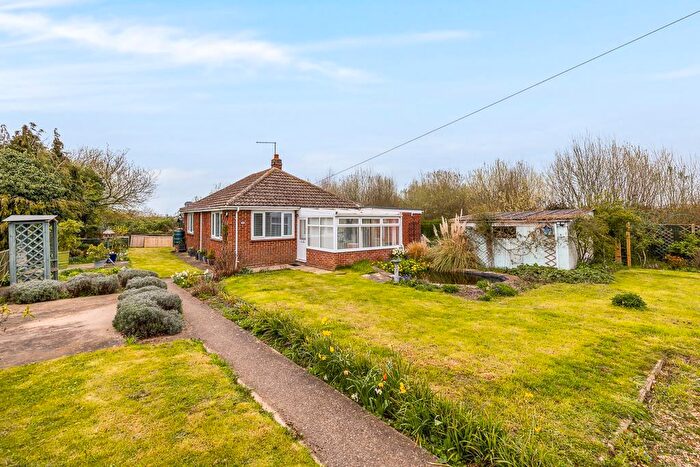 3 Bedroom Detached Bungalow For Sale In Stockhouse Lane, Surfleet, PE11