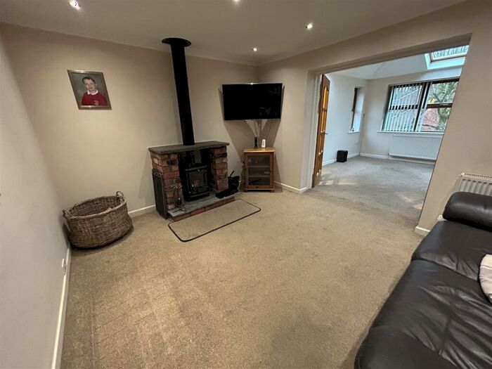 3 Bedroom SemiDetached Bungalow For Sale In Rhodes Avenue, Lees