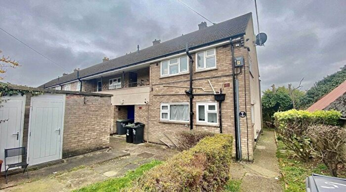 1 Bedroom Flat To Rent In Lime Street, Irthlingborough, NN9