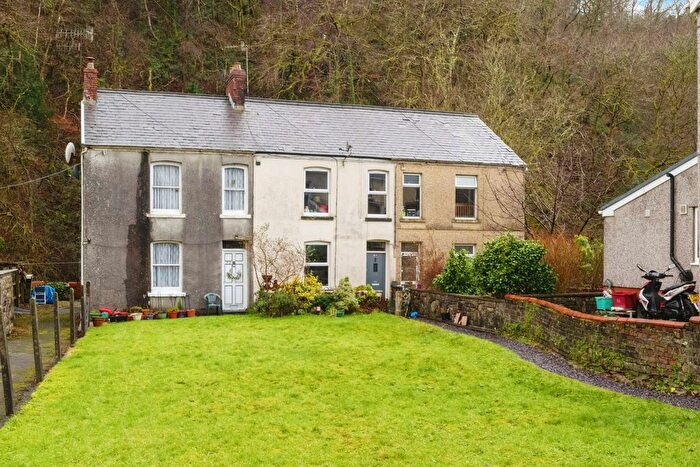 3 Bedroom End Of Terrace House For Sale In Heol Gwys, Upper Cwmtwrch, Swansea, Powys, SA9