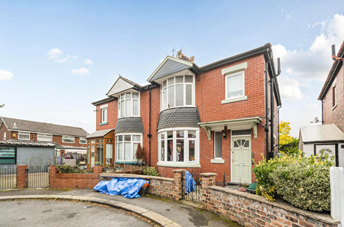 3 Bedroom Semi-Detached House For Sale In Hillcrest Drive, Manchester, Greater Manchester, M19