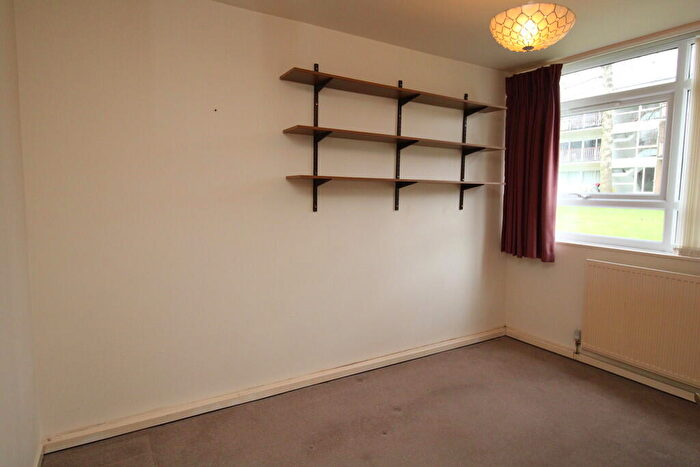 2 Bedroom Apartment To Rent In Woodbourne, B15