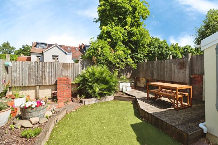 2 Bedroom End Of Terrace House For Sale In Whitehall Road, Bristol, BS5