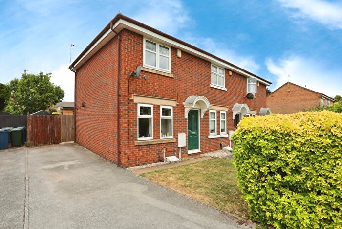 2 Bedroom End Of Terrace House For Sale In Rossett Close, Gamston, Nottinghamshire, NG2